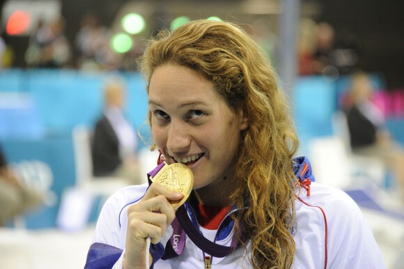 La nageuse Camille Muffat après sa victoire sur le 400 m nage libre aux JO de Londres, le 29 juillet 2012