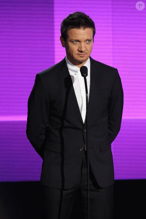 Jeremy Renner aux American Music Awards à Los Angeles, le 22 novembre 2015.