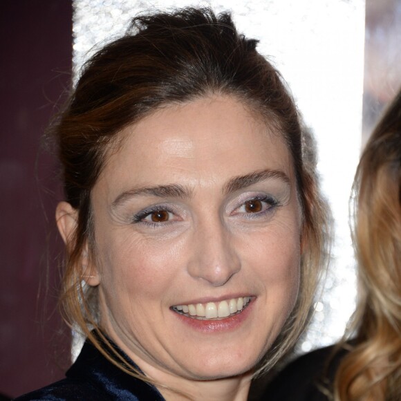 Julie Gayet - Avant première du film "La fille du patron" coproduit par Julie Gayet au Gaumont Opéra à Paris le 5 janvier 2016.