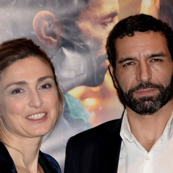 Julie Gayet, Olivier Loustau (réalisateur) - Avant première du film "La fille du patron" coproduit par Julie Gayet au Gaumont Opéra à Paris le 5 janvier 2016.