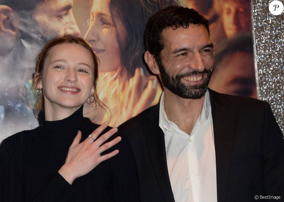 Christa Theret Et Olivier Loustau Réalisateur Avant Première Du Film La Fille Du Patron