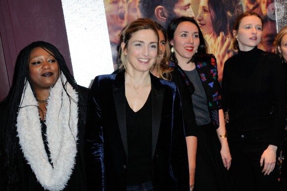 Deborah Grall, Christa Theret, Julie Gayet - Avant première du film "La fille du patron" coproduit par Julie Gayet au Gaumont Opéra à Paris le 5 janvier 2016.