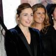 Deborah Grall, Julie Gayet et Lisa Azuelos - Avant première du film "La fille du patron" coproduit par Julie Gayet au Gaumont Opéra à Paris le 5 janvier 2016.