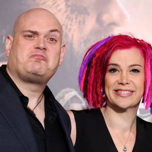 Andy Wachowski et Lana Wachowski à Los Angeles, le 24 octobre 2012.