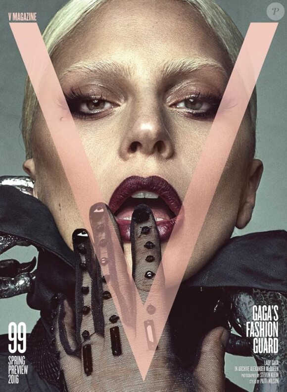 Lady Gaga, rédactrice en chef invitée de "V Magazine" pour un hommage à Alexander McQueen - printemps 2016.