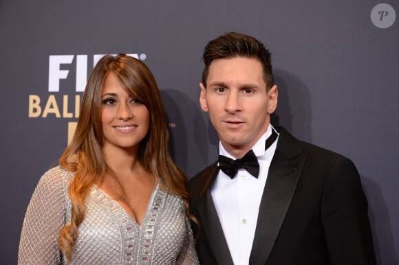 Lionel Messi et Antonella Roccuzzo lors du Ballon d'or 2015 à Zurich le 11 janvier 2016.