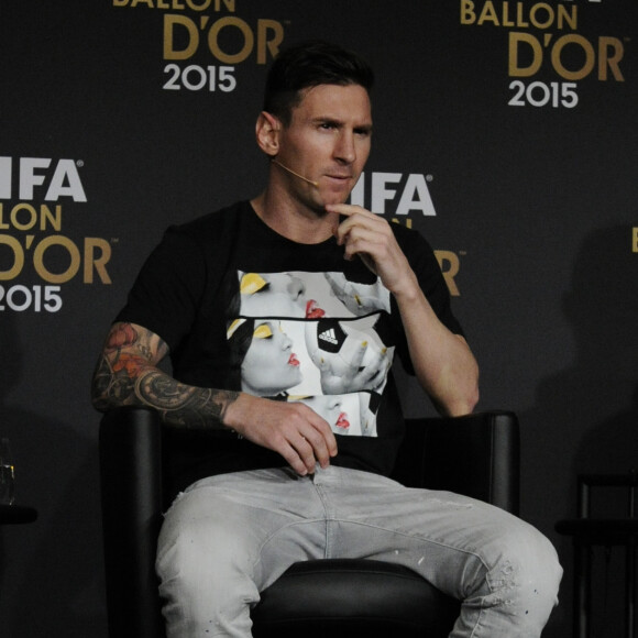 Lionel Messi lors du Ballon d'or 2015 à Zurich le 11 janvier 2016.
