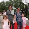 Emmanuelle Boidron, son mari Antoine et leurs enfants en juin 2008 à Disneyland Paris