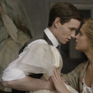 Alicia Vikander et Eddie Redmayne dans The Danish Girl.