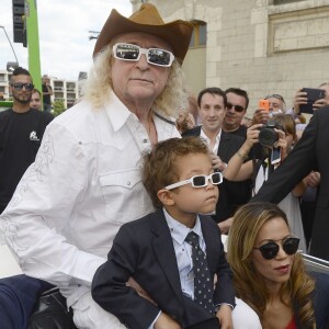 Michel Polnareff, Danyellah Polnareff, leur fils Louka - Inauguration de la place Michel Polnareff et ouverture de l'exposition au MuPop (Musée des musiques populaires) qui lui consacre une rétrospective - Montluçon le 20 juin 2015