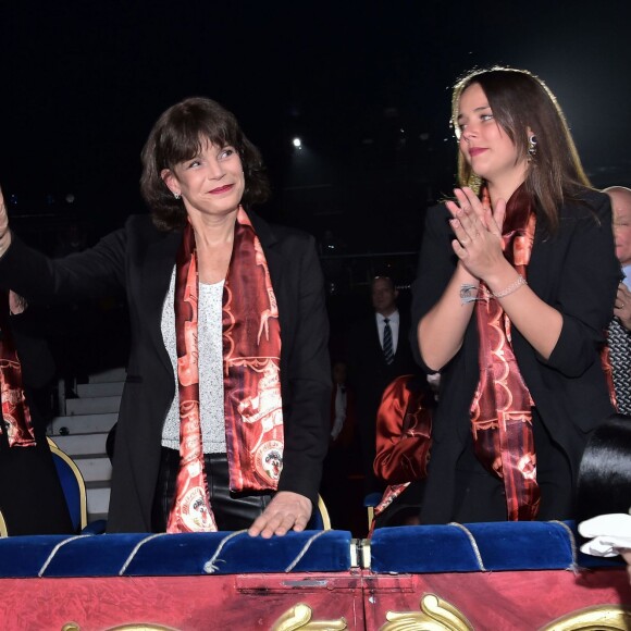 La princesse Stéphanie de Monaco, présidente du Festival, et sa fille Pauline Ducruet lors de la soirée inaugurale du 40e Festival International du Cirque de Monte-Carlo au chapiteau de Fontvieille à Monaco, le 14 janvier 2016. © Gaetan Luci/Pool Monaco/Bestimage