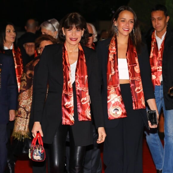 La princesse Stéphanie de Monaco et Pauline Ducruet lors de la soirée inaugurale du 40e Festival International du Cirque de Monte-Carlo au chapiteau de Fontvieille à Monaco, le 14 janvier 2016. © Olivier Huitel/Pool Monaco/Bestimage