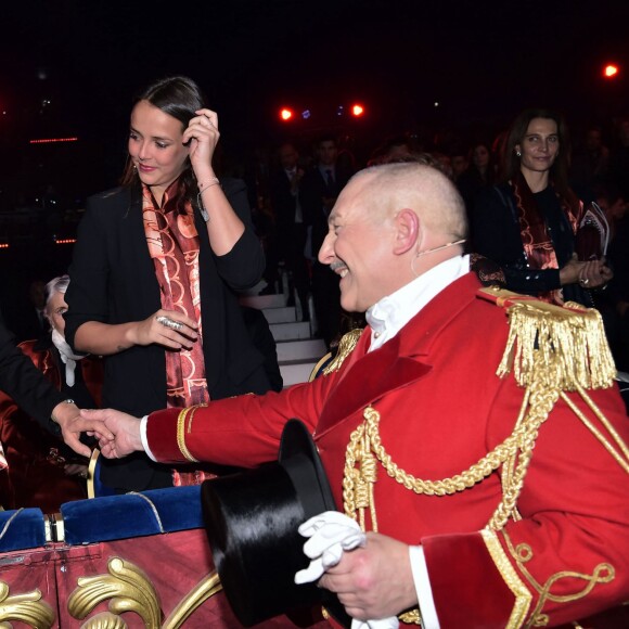 La princesse Stéphanie de Monaco et Pauline Ducruet avec Petit Gougou lors de la soirée inaugurale du 40e Festival International du Cirque de Monte-Carlo au chapiteau de Fontvieille à Monaco, le 14 janvier 2016. © Gaetan Luci/Pool Monaco/Bestimage