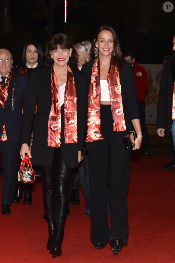 La princesse Stéphanie de Monaco et Pauline Ducruet lors de la représentation inaugurale du 40e Festival International du Cirque de Monte-Carlo au chapiteau de Fontvieille à Monaco, le 14 janvier 2016. © Charly Gallo/Pool Monaco/Bestimage