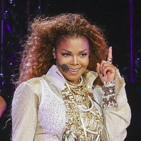 Janet Jackson fait son retour sur scène à Vancouver après environ cinq d'absence à Vancouver le 31 août 2015.