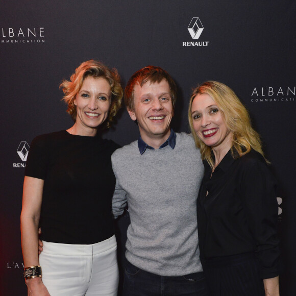 Alexandra Lamy, Alex Lutz et Anne Marivin lors de la soirée AClub au restaurant L'Avenue, Paris, le 14 janvier 2016.