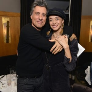 Marc Simoncini et Hélène de Fougerolles lors de la soirée AClub au restaurant L'Avenue, Paris, le 14 janvier 2016.