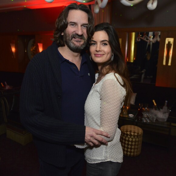 Fréderic Beigbeder et sa femme Lara Micheli lors de la soirée AClub au restaurant L'Avenue, Paris, le 14 janvier 2016.