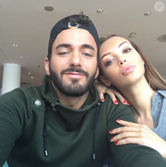 Nabilla et Thomas ont passé le Nouvel An en amoureux à Barcelone. Décembre 2015.