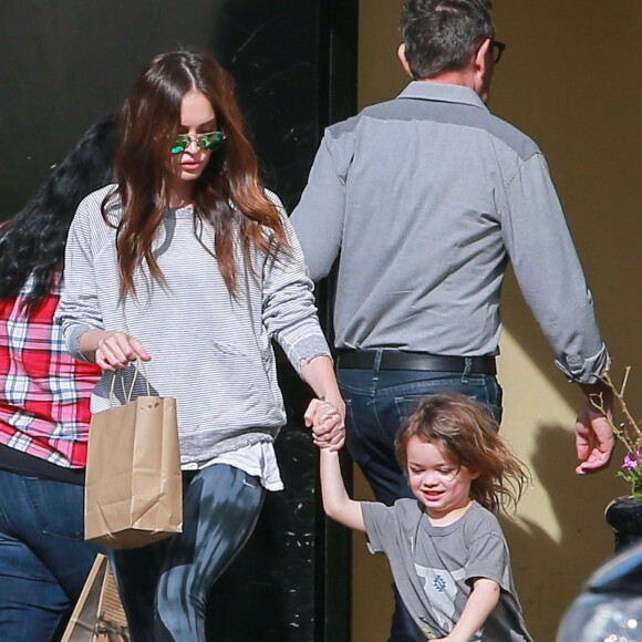 Exclusif - Alors que le couple est en instance de divorce, Brian Austin Green et Megan Fox sont allés déjeuner avec leur fils Noah dans un restaurant à Los Angeles. Le 17 janvier 2016