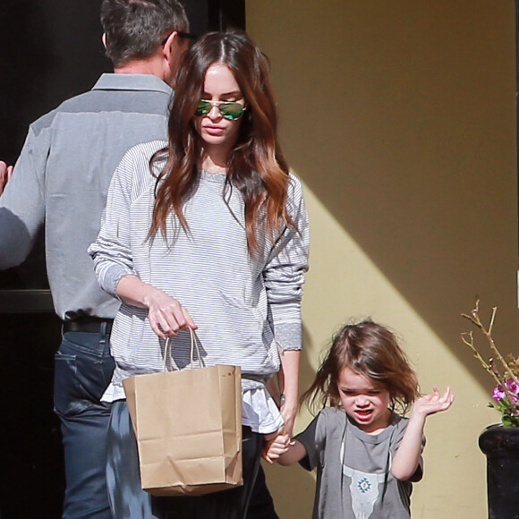 Exclusif - Alors que le couple est en instance de divorce, Brian Austin Green et Megan Fox sont allés déjeuner avec leur fils Noah dans un restaurant à Los Angeles. Le 17 janvier 2016