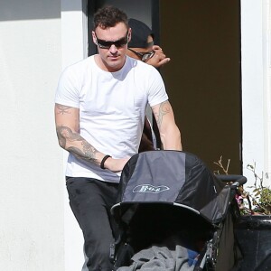 Exclusif - Alors que le couple est en instance de divorce, Brian Austin Green et Megan Fox sont allés déjeuner avec leur fils Noah dans un restaurant à Los Angeles. Le 17 janvier 2016