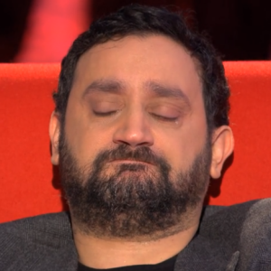 Cyril Hanouna fond en larmes en évoquant sa grand-mère. Extrait de l'émission "Le Divan", présentée par Marc-Olivier Fogiel sur France 3 et diffusée le 9 février prochain.