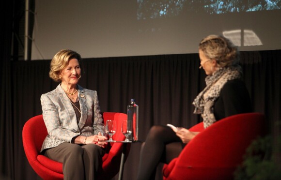 La reine Sonja de Norvège lors de la conférence TUR à Oslo le 13 novembre 2015.
