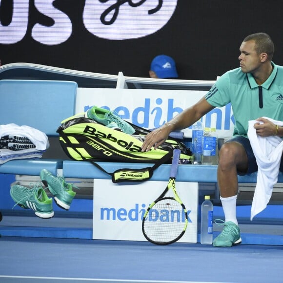 Jo-Wilfried Tsonga lors de sa victoire sur Pierre-Hugues Herbert à l'Open d'Australie, le 22 janvier 2016 au Melbourne Park de Melbourne