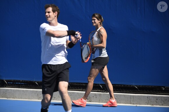 Andy Murray avec sa coach Amélie Mauresmo en plein entraînement à l'Open de Melbourne en Australie le 16 janvier 2016