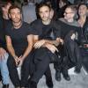 Marcus Piggott, Mert Alas et Riccardo Tisci - Défilé Atelier Versace (collection printemps-été 2016) au Pavillon Vendôme. Paris, le 24 janvier 2016.