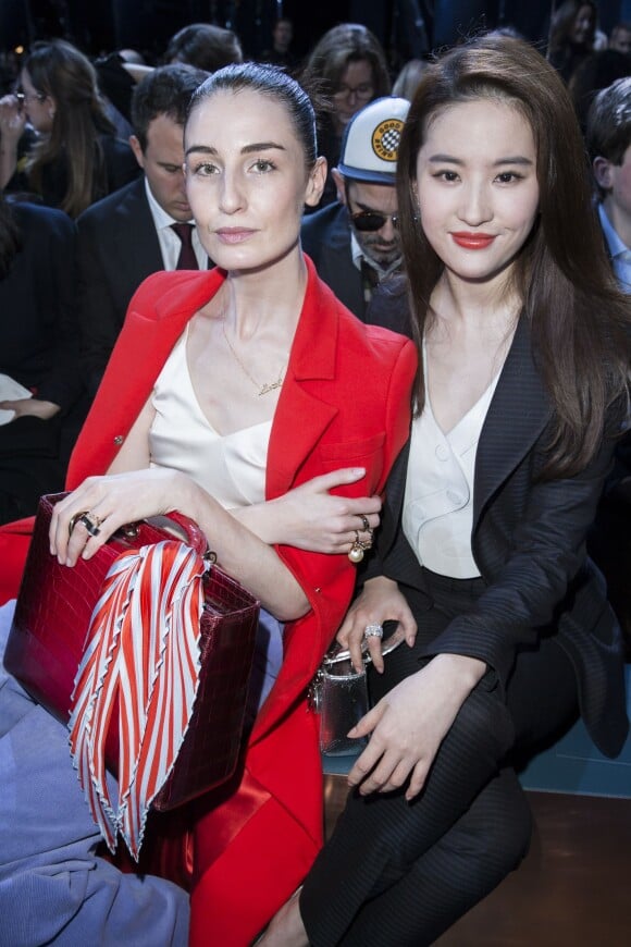 Erin O'Connor et Liu Yifei au défilé haute couture Christian Dior printemps-été 2016 au musée Rodin à Paris, le 25 janvier 2016. ©Olivier Borde/Bestimage