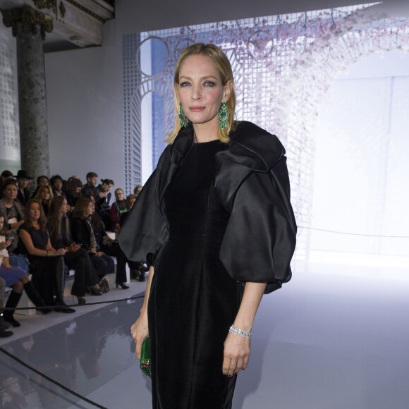 Uma Thurman - Défilé Ralph & Russo (collection Haute Couture printemps-été 2016) au Pavillon Cambon. Paris, le 25 janvier 2016.