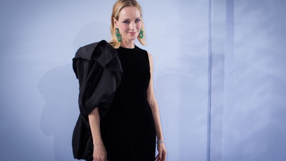 Fashion Week : Uma Thurman plonge Paris dans le noir