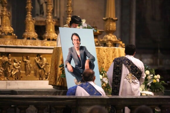 Obsèques de Michel Delpech en l'église Saint-Sulpice à Paris le 8 janvier 2016.