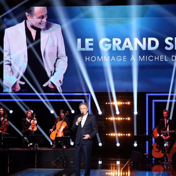 Exclusif - Michel Drucker - Enregistrement de l'émission "Le Grand Show, hommage à Michel Delpech" le 18 janvier 2016. L'émission a été diffusée sur France 2 le 23 janvier à 20h55. ©Cyril Moreau/Bestimage