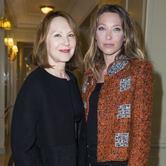 Nathalie Baye et sa fille Laura Smet - Soirée des "Révélations César 2015" à l'hôtel Meurice à Paris le 12 janvier 2015.