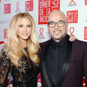 Pascal Obispo et Julie Hantson - Dîner de la mode 2016 pour le Sidaction au pavillon d'Armenonville à Paris, le 28 janvier 2016. © Rachid Bellak/Bestimage