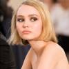 Lily -Rose Depp lors du défilé de mode "Chanel", collection Haute-Couture automne-hiver 2015/2016 au Grand Palais à Paris, le 7 juillet 2015.