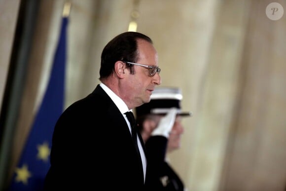 François Hollande au dîner d'état donné en l'honneur du président cubain Raul Castro au palais de l'Elysée à Paris, le 1er février 2016. ©Dominique Jacovides/Bestimage
