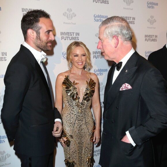 Kylie Minogue et son compagnon Joshua Sasse, le prince Charles, prince de Galles - Le prince Charles, prince de Galles assiste au dîner de gala "Prince's Trust Invest in Futures" à Londres le 4 février 2016.  Kylie Minogue and Prince Charles, Prince of Wales attend a pre-dinner reception for the Prince's Trust Invest in Futures Gala Dinner at The Old Billingsgate on February 4, 2016 in London, England. The dinner saw the financial community come together to raise vital funds for the youth charity which helps disadvantaged children turn their lives around04/02/2016 - Londres