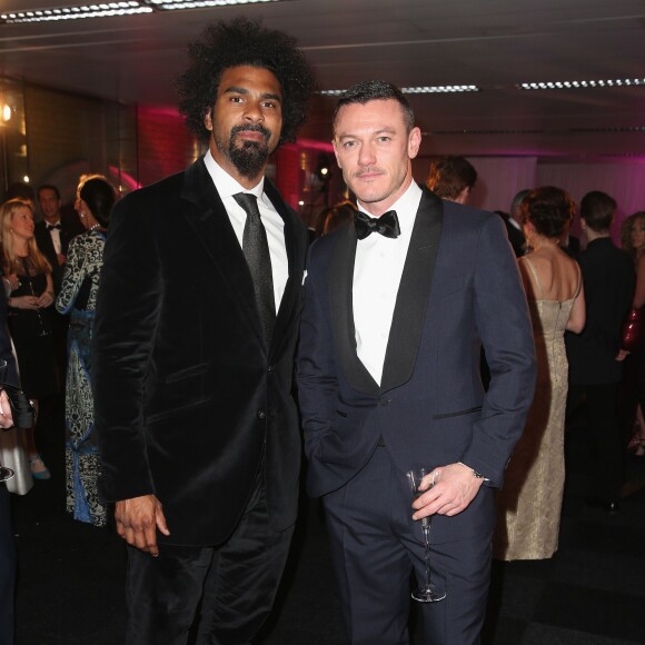 David Haye et Luke Evans - Le prince Charles, prince de Galles assiste au dîner de gala "Prince's Trust Invest in Futures" à Londres le 4 février 2016.  Kylie Minogue and Prince Charles, Prince of Wales attend a pre-dinner reception for the Prince's Trust Invest in Futures Gala Dinner at The Old Billingsgate on February 4, 2016 in London, England. The dinner saw the financial community come together to raise vital funds for the youth charity which helps disadvantaged children turn their lives around04/02/2016 - Londres