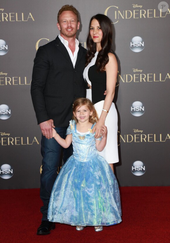 Ian Ziering, sa femme Erin et leur fille Mia - Avant-première du film "Cinderella" (Cendrillon) à Hollywood, le 1er mars 2015.