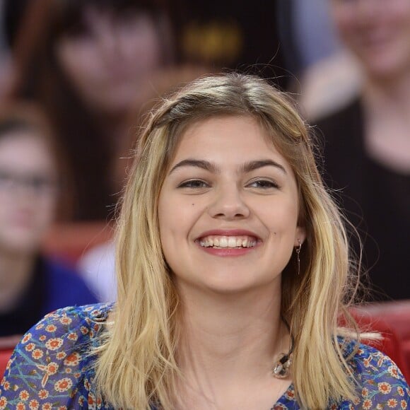 Louane Emera - Enregistrement de l'émission "Vivement Dimanche" à Paris le 3 février 2016. © Coadic Guirec/Bestimage