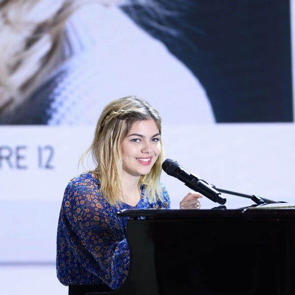 Louane Emera - Enregistrement de l'émission "Vivement Dimanche" à Paris le 3 février 2016. © Coadic Guirec/Bestimage