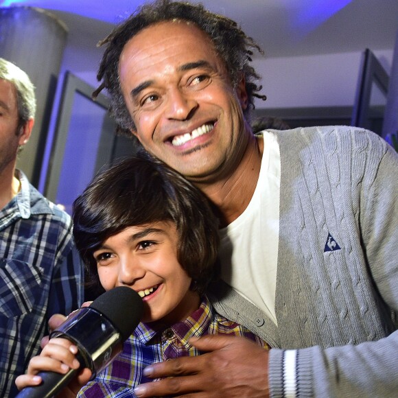 Exclusif - Paul Ventimila (The Voice Kids) et Yannick Noah - Présentation de l'album de conte musical "Martin et les fées" au profit de l'association "Les Enfants de La Terre" à l'hôtel de Sers à Paris le 8 octobre 2015.