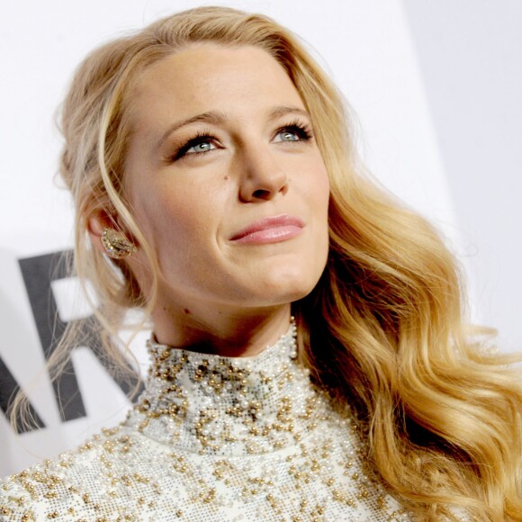 Blake Lively (robe Chanel Haute Couture) lors de l'amfAR New York Gala au Cipriani Wall Street à New York City, le 10 février 2016.