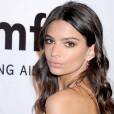 Emily Ratajkowski (robe Michael Kors) lors de l'amfAR New York Gala au Cipriani Wall Street à New York City, le 10 février 2016.