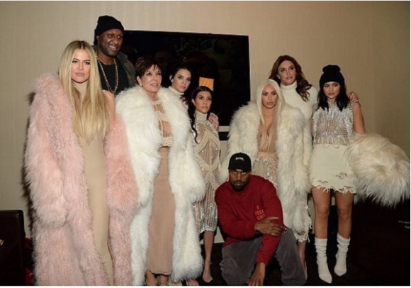 Lamar Odom avec Kanye West, Khloé, Kourtney et Kim Kardashian, Kris, Caitlyn, Kylie et Kendall Jenner - Photo publiée le 12 février 2016