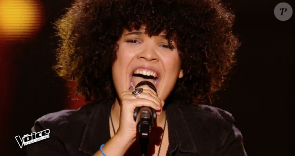 Kora Jamson dans The Voice 5 sur TF1, le samedi 13 février 2016